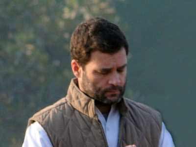 सोशल मीडिया पर राहुल गांधी को लेकर चुटकियों का दौर जारी है सोशल मीडिया पर राहुल गांधी को लेकर चुटकियों का दौर जारी है