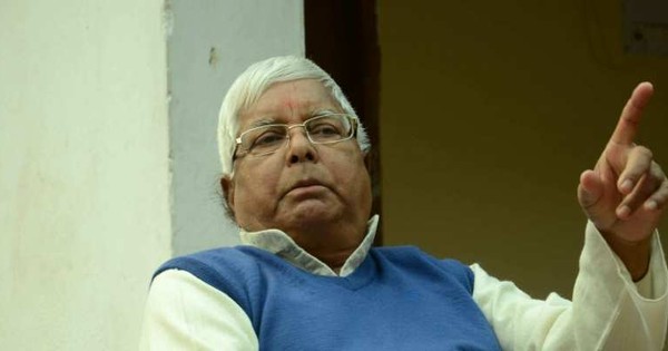 'रेलवे बीमार गाय है, सरकार न दूध निकाल पा रही है और न उसकी सेवा कर पा रही है'